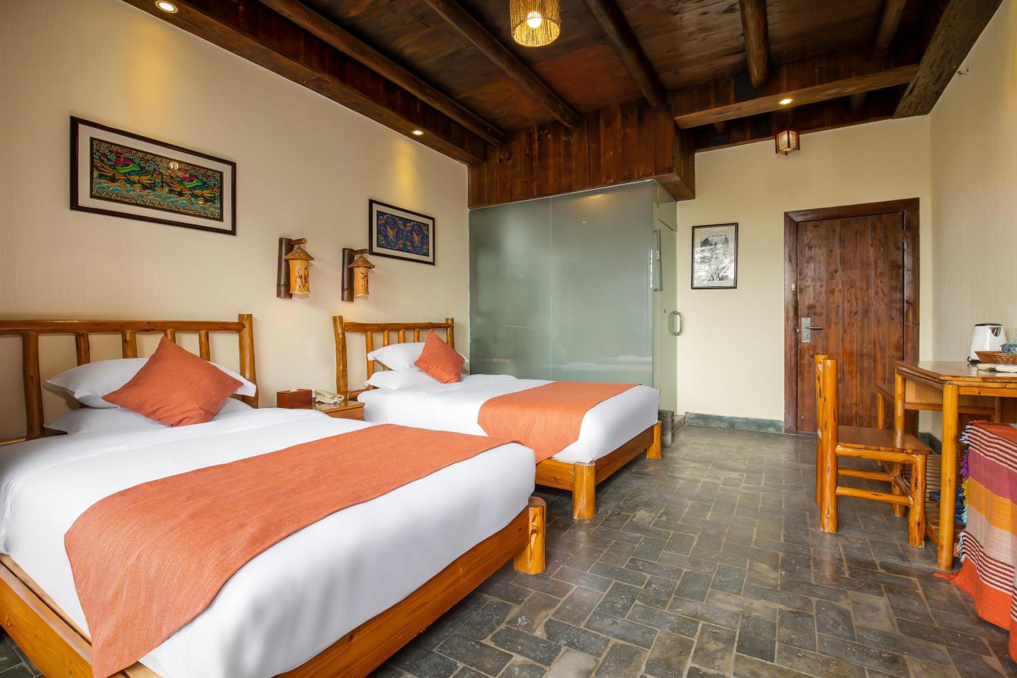 Yangshuo River Lodge Hotel-Free Pick Up From Yangshuo Area Over Three Nights Exterior photo