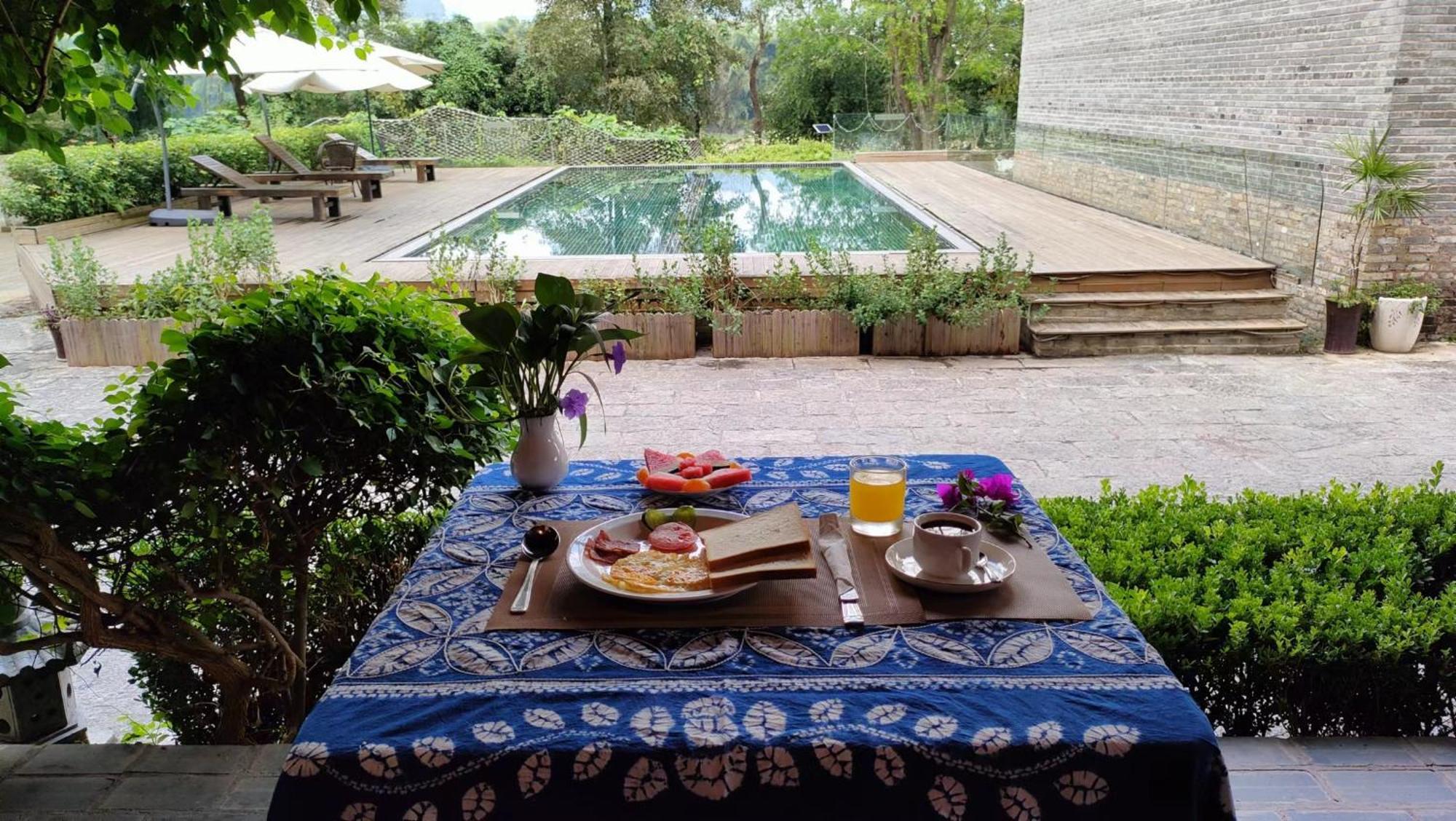 Yangshuo River Lodge Hotel-Free Pick Up From Yangshuo Area Over Three Nights Exterior photo